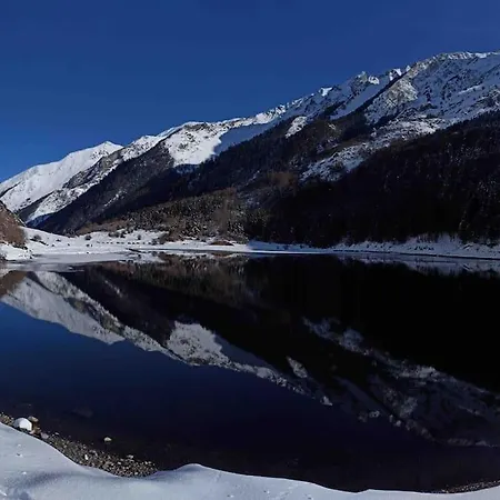 Chez Place A Estaing * Estaing (Hautes-Pyrenees)